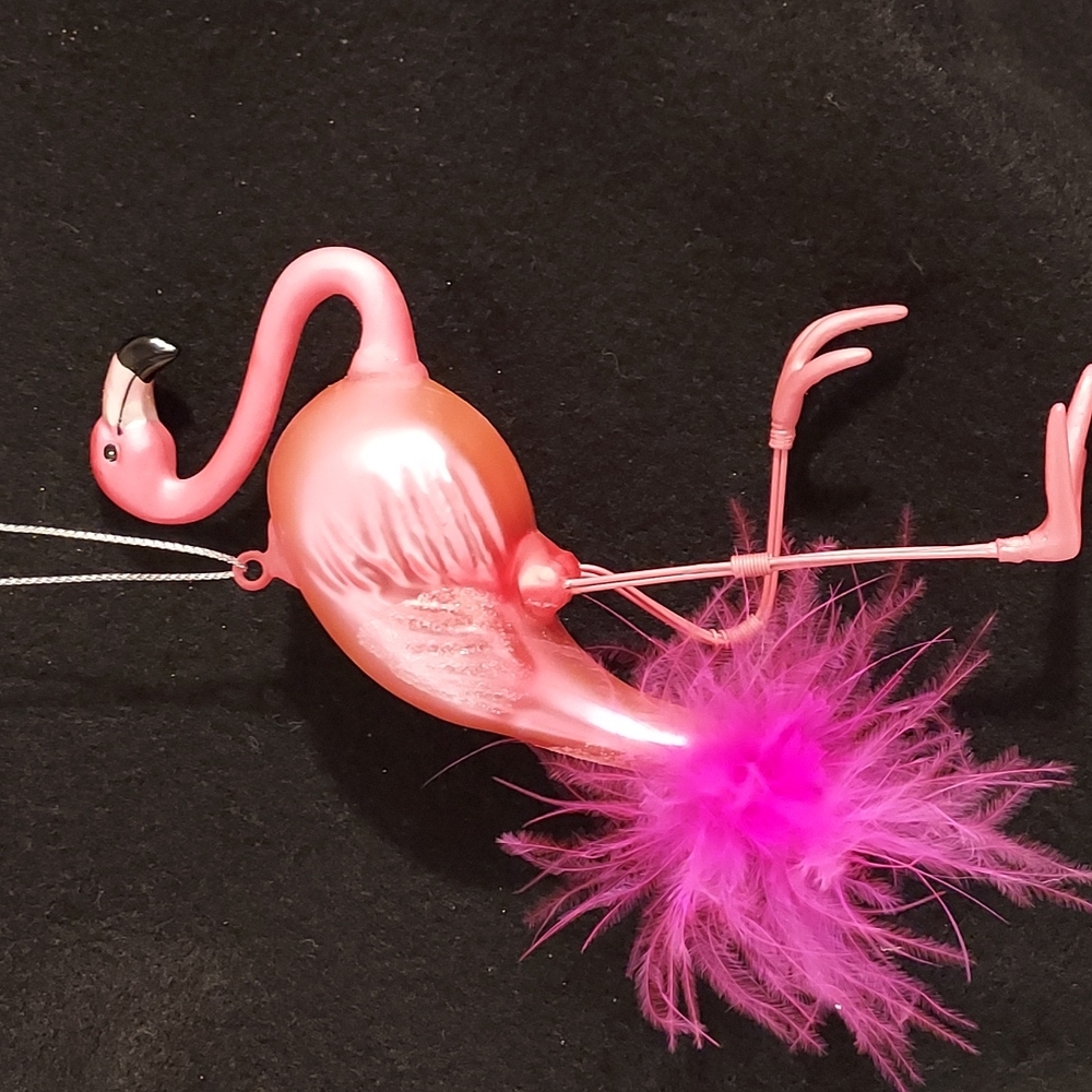 NWT Pin Flamingo Ornament Blown Glass w Feathers, Wire Legs